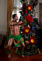 00V1M_HOLIDAYS 160_ Mele Kalikimaka Iä `Oe