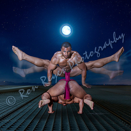 Full Moon 005T_ Moonlighting Leapfrog