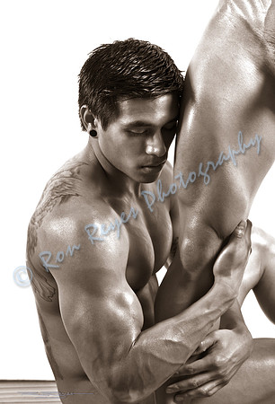 Black & White 20 – Holding On - Can't Let Go