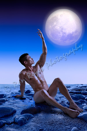Full Moon 100_ Ron Reyes' Full Moon Series